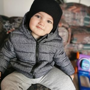 Meet your Posher, Claudia